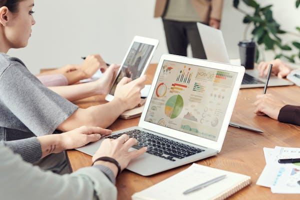 5 Features to Look for in a Restaurant Procurement Management System