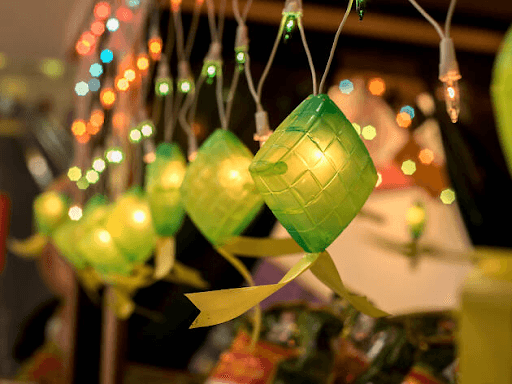 Decorate your Restaurant and bring Raya to you!