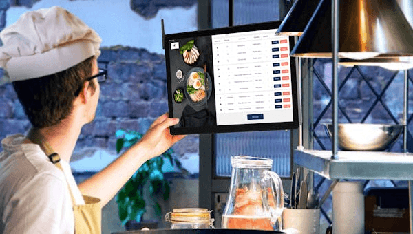 Can a procurement technology platform help in tracking prices?